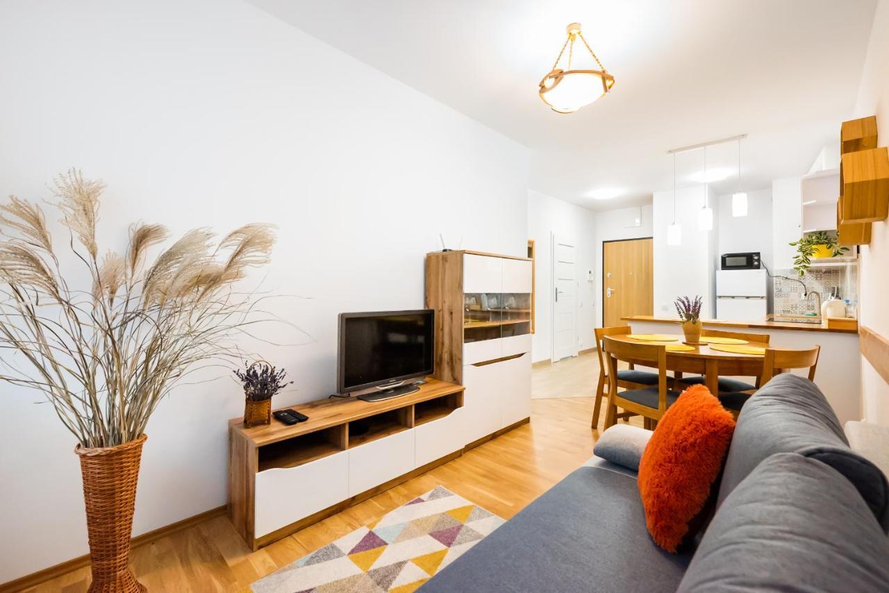 Metro Bemowo Colourful Apartment Warsaw Luaran gambar