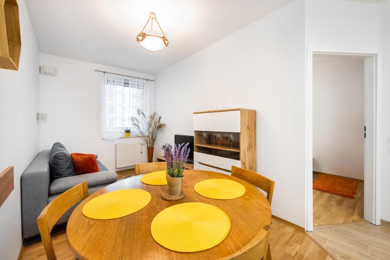 Metro Bemowo Colourful Apartment Warsaw Luaran gambar