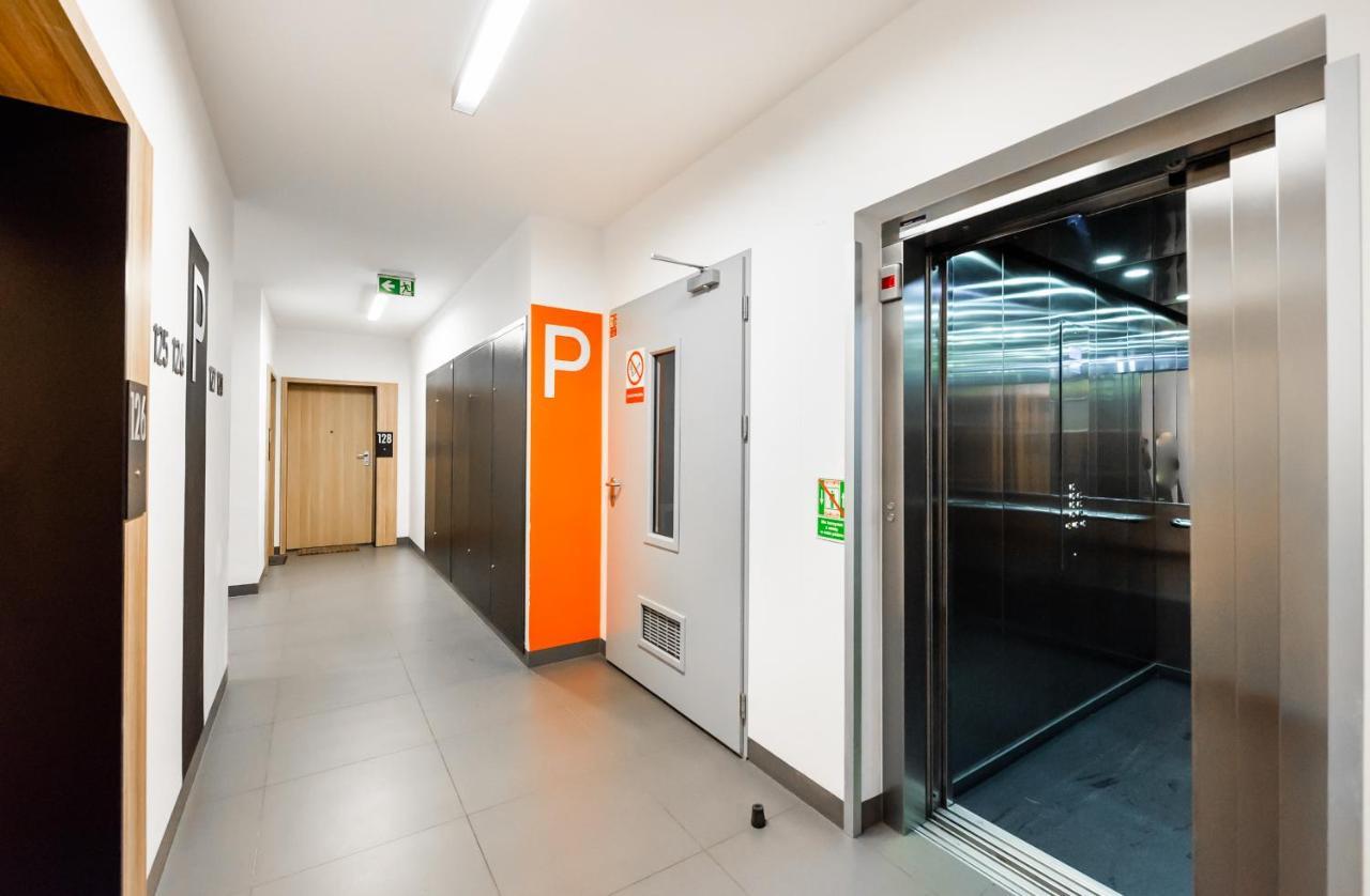 Metro Bemowo Colourful Apartment Warsaw Luaran gambar