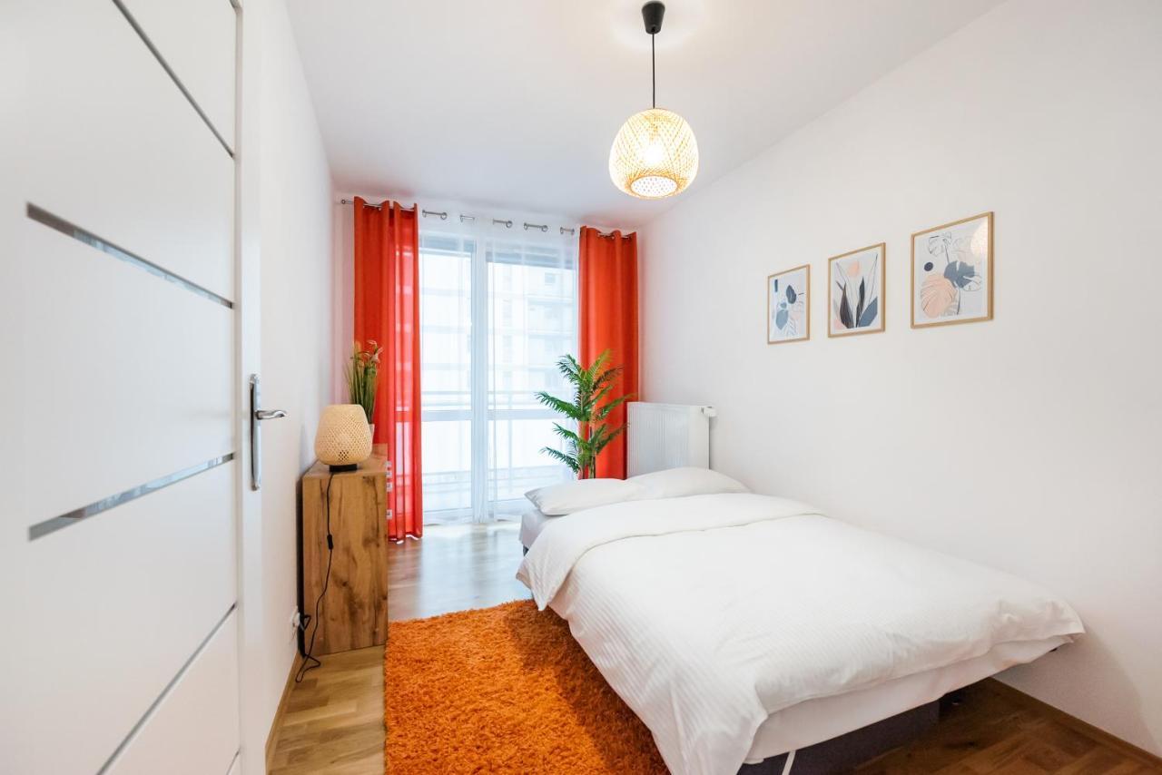 Metro Bemowo Colourful Apartment Warsaw Luaran gambar