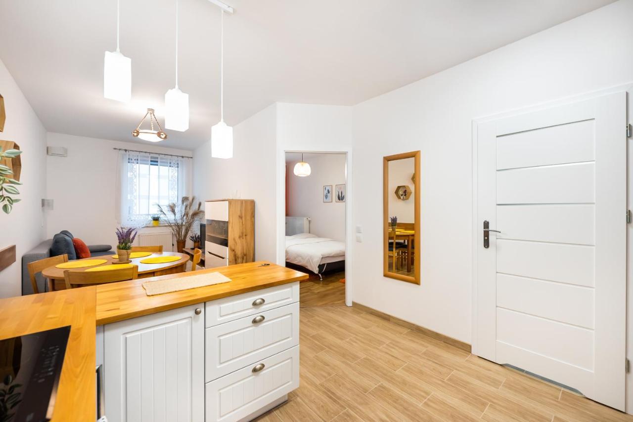 Metro Bemowo Colourful Apartment Warsaw Luaran gambar